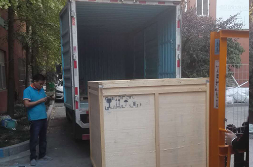 周口客戶SMT設備專車送貨，貨到上門安裝調(diào)試